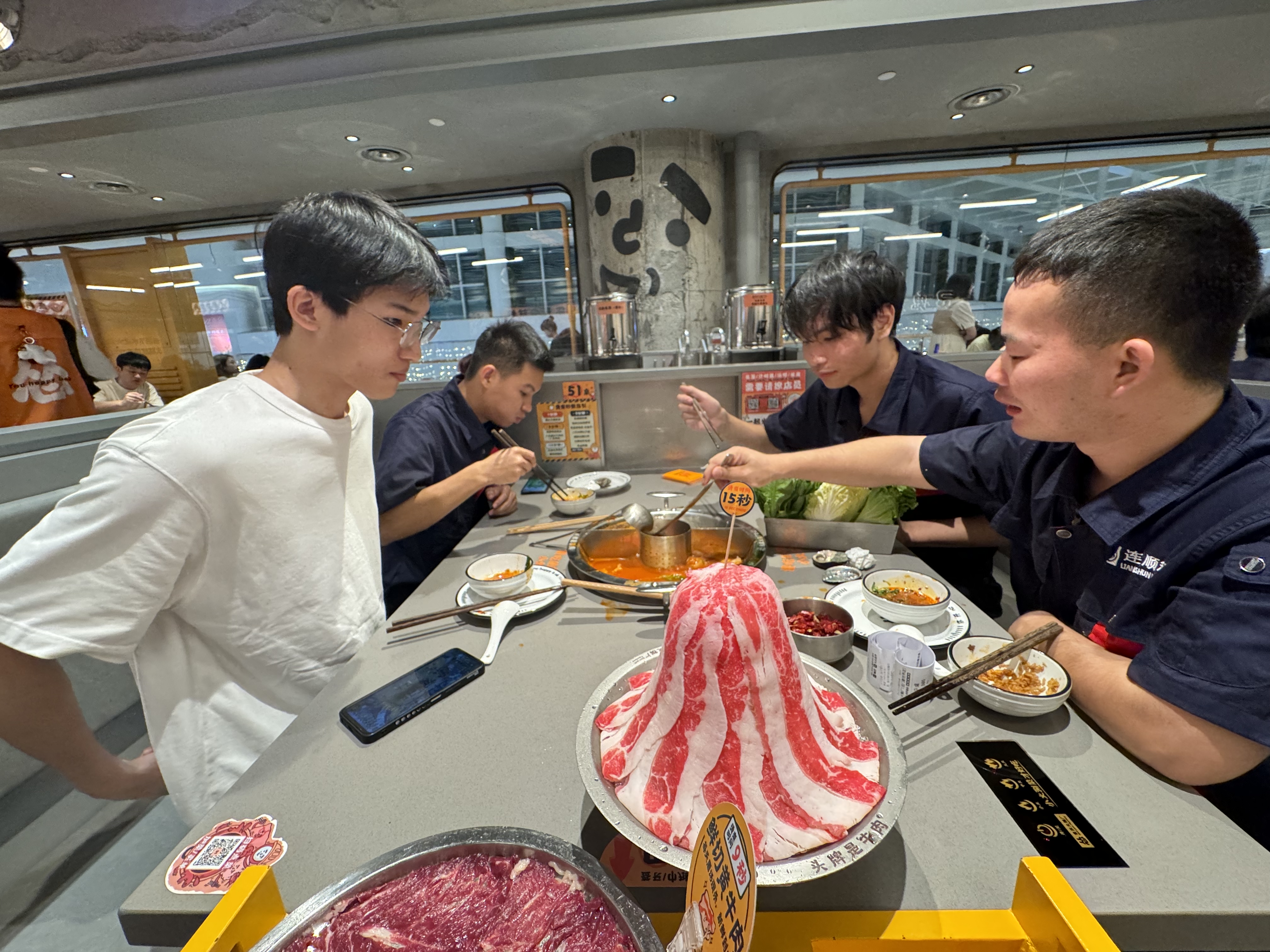 連順工會(huì)快訊—5月份員工生日會(huì) 